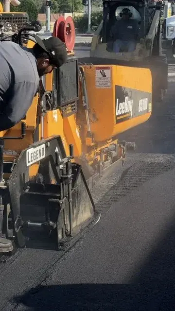 Asphalt & Concrete Projects, Los Angeles Area: driveways & walkways, photo 3