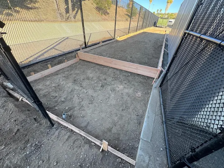 Concrete Pads, Saugus School District, Valencia: general contracting, photo 2