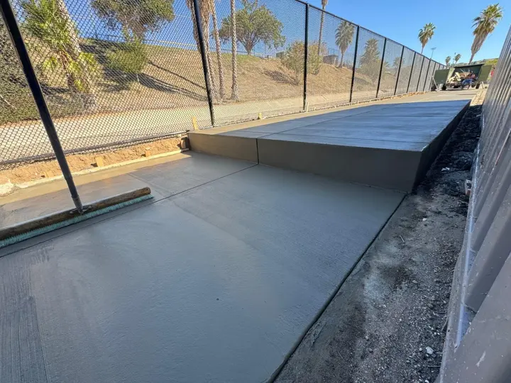 Concrete Pads, Saugus School District, Valencia: general contracting, photo 1