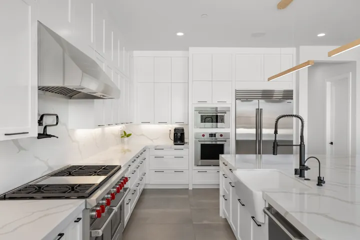 Kitchen range wall with a professional range and stainless hood, kitchen remodel in Santa Clarita, CA, photo 11
