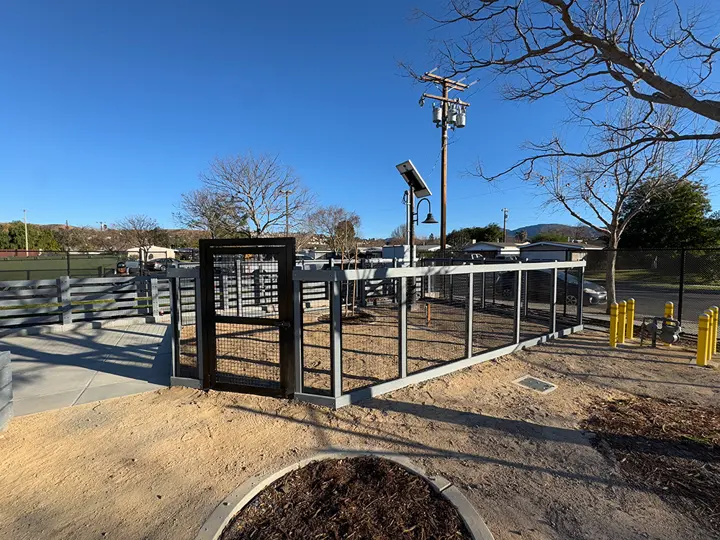 Iron Fence & Gate Work, Valencia: fences, gates & retaining walls, photo 1