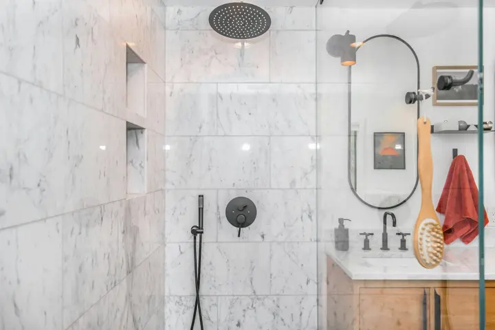 Bathroom remodeling example, photo 11