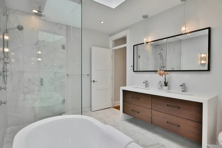 Bathroom remodeling example, photo 1